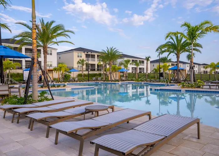 Gorgeous 6 Bd Sf Close To Disney W/ Pool @ Champions Gate Resort 712