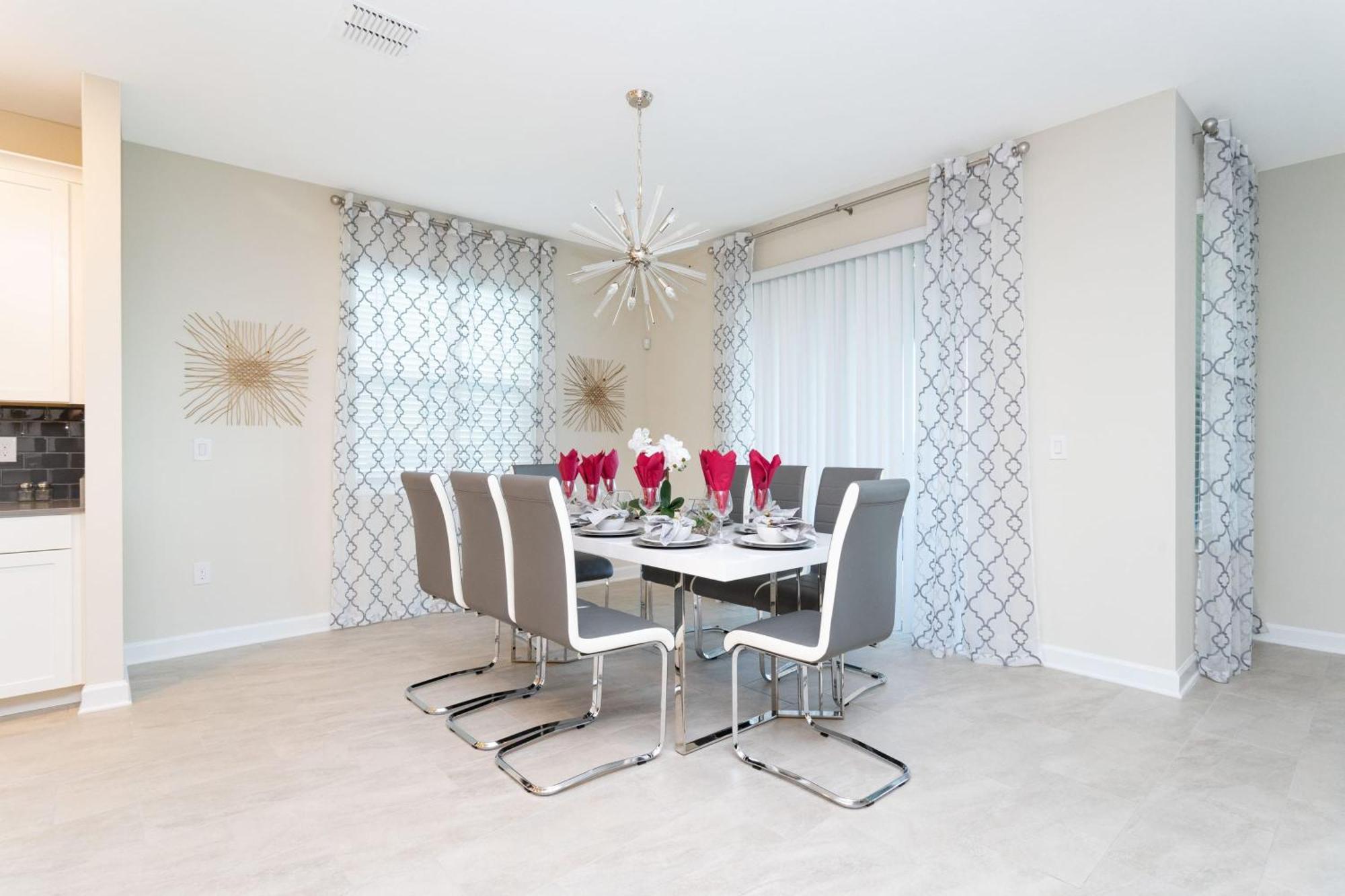 Gorgeous 6 Bd Sf Close To W/ Pool @ Champions Gate 712 Kissimmee